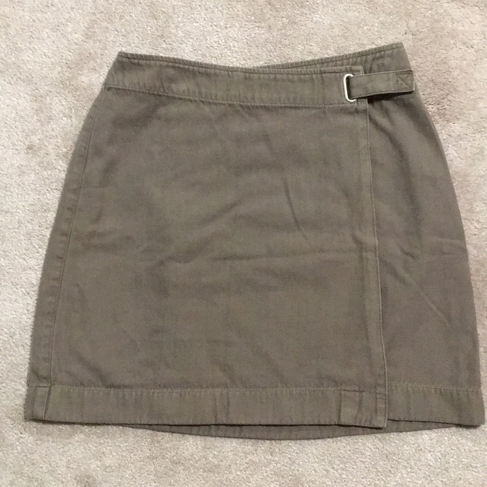 Ann Taylor Loft Wrap Skirt Olive Green Size 2